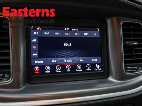 Used 2021 Dodge Charger SXT w/ Leather Interior Group image 19