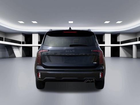 Used 2025 Kia Telluride EX X-Line image 5