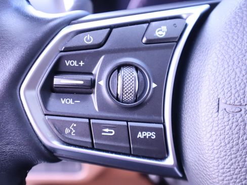 Used 2023 Acura MDX SH-AWD w/ Technology Package image 29