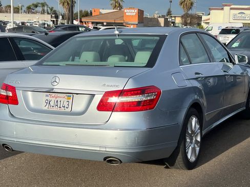 Used 2013 Mercedes-Benz E 350 4MATIC Sedan image 2