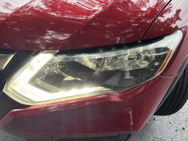 Used 2017 Nissan Rogue S FWD image 30
