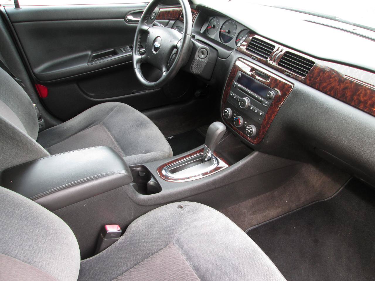 Used 2012 Chevrolet Impala LS FWD image 14