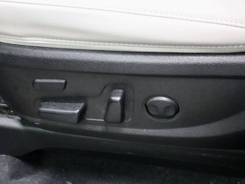 Used 2022 Kia Telluride SX image 26