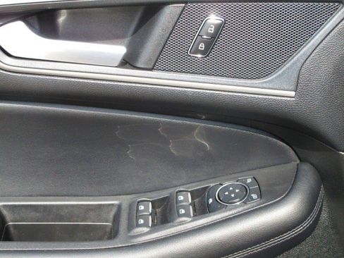 Used 2023 Ford Edge SEL w/ Convenience Package image 13