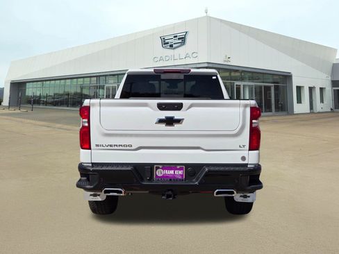 Used 2025 Chevrolet Silverado 1500 LT Trail Boss w/ LT Trail Boss Premium Package AWD/4WD image 5