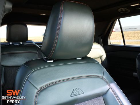 Used 2022 Ford Explorer Timberline image 18