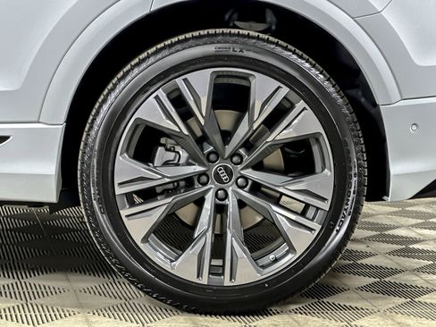 New 2026 Audi Q8 Premium Plus image 23