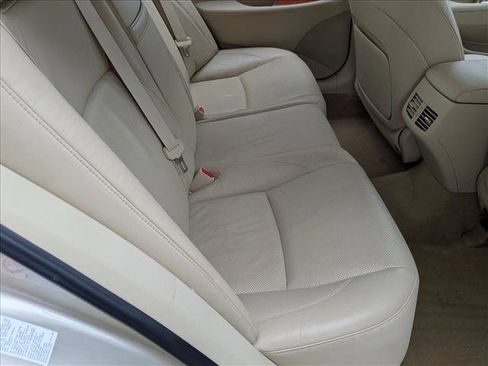 Used 2010 Lexus ES 350 image 21