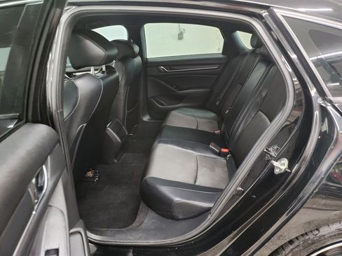 Used 2018 Honda Accord Sport image 23