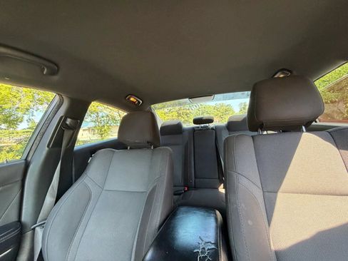 Used 2017 Dodge Charger SXT RWD image 17