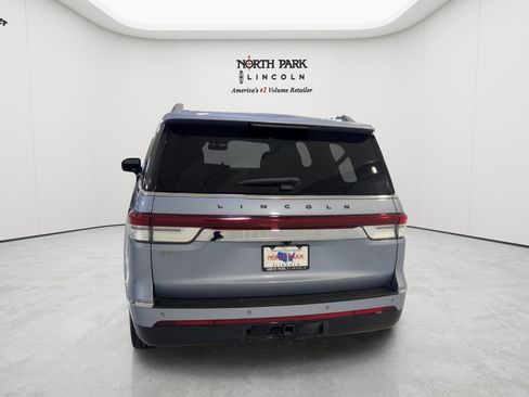 Used 2024 Lincoln Navigator L Black Label AWD/4WD image 8