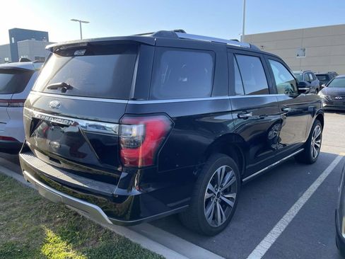 Used 2021 Ford Expedition Limited image 4