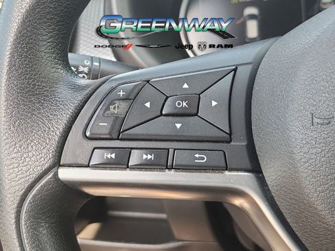 Used 2020 Nissan Kicks SV image 24