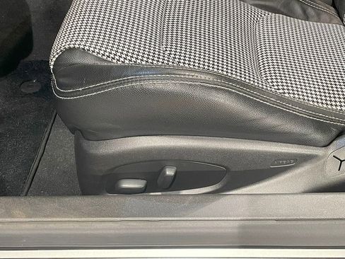 Used 2018 Chevrolet Camaro SS image 51