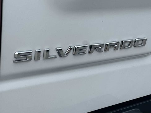 Certified 2022 Chevrolet Silverado 1500 RST w/ Convenience Package II AWD/4WD image 11