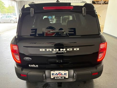 Used 2025 Ford Bronco Sport Badlands AWD/4WD image 8
