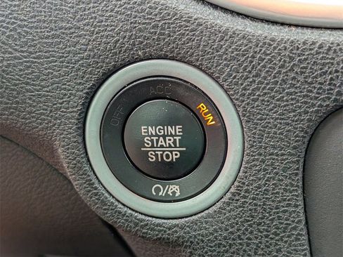 Used 2018 Dodge Charger R/T image 25