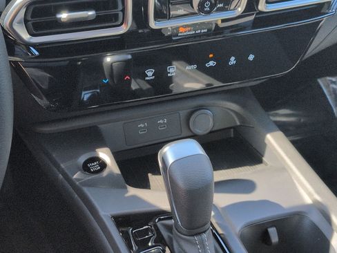 New 2026 Nissan Sentra SV w/ Floor Mat Package FWD image 19