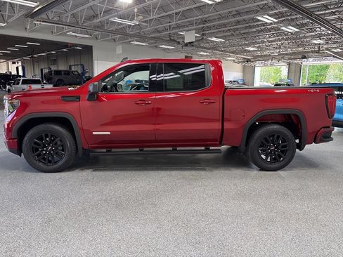Used 2024 GMC Sierra 1500 Elevation AWD/4WD image 4