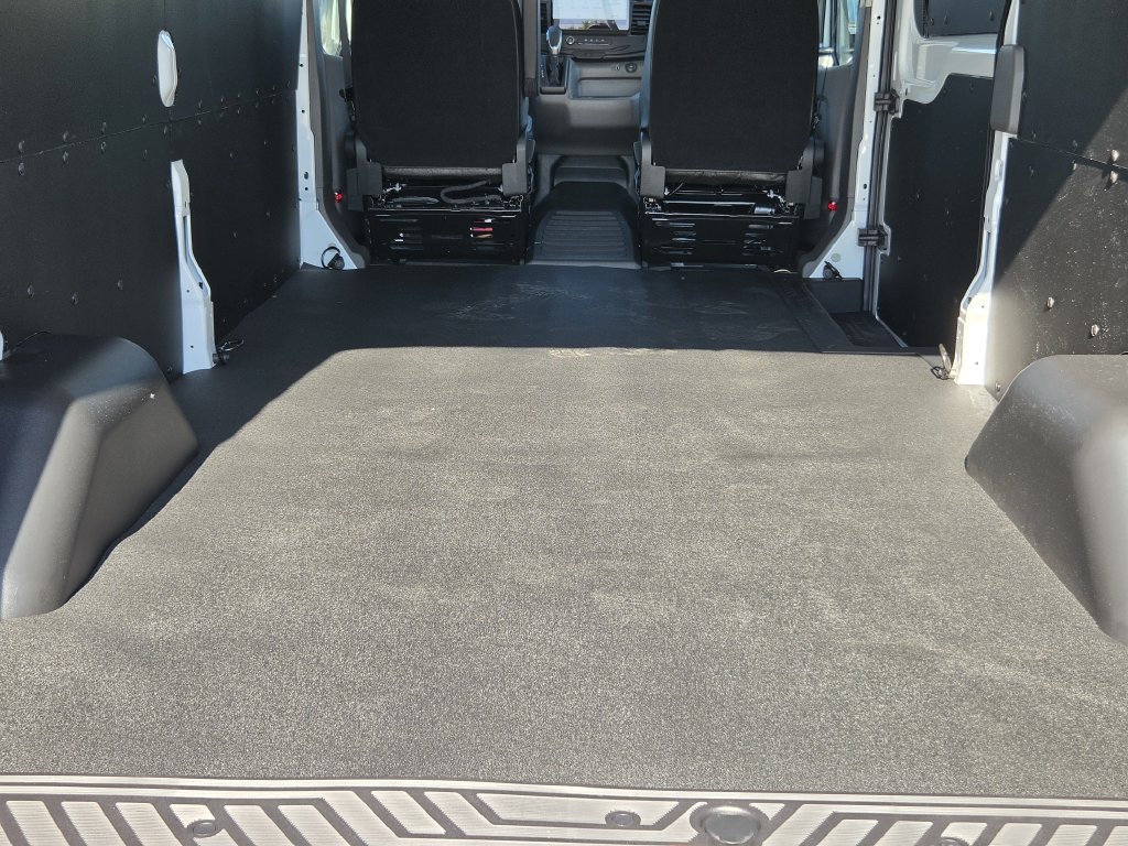 New 2027 Ford Transit 250 148 Medium Roof w/ Load Area Protection Package RWD image 20