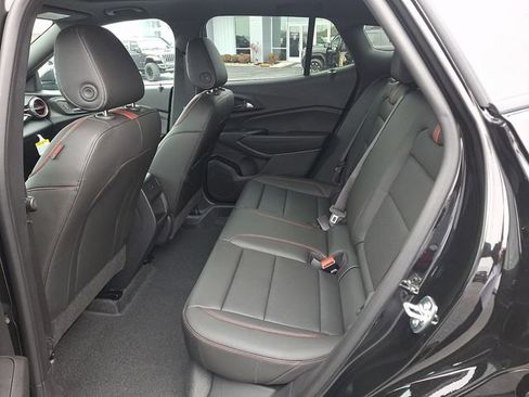 New 2026 Chevrolet Trax RS w/ Sunroof Package image 7