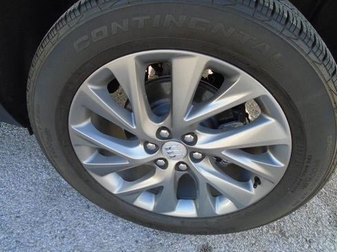 Certified 2025 Buick Enclave Preferred image 28