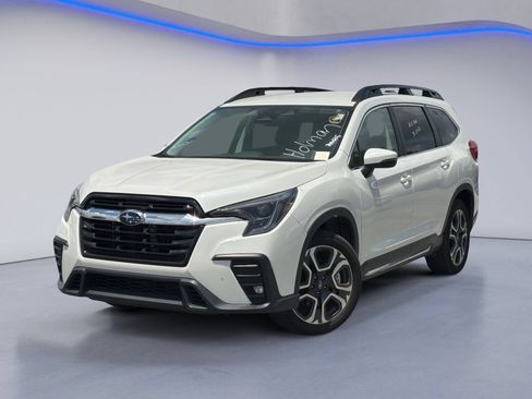Used 2023 Subaru Ascent Limited AWD/4WD image 2