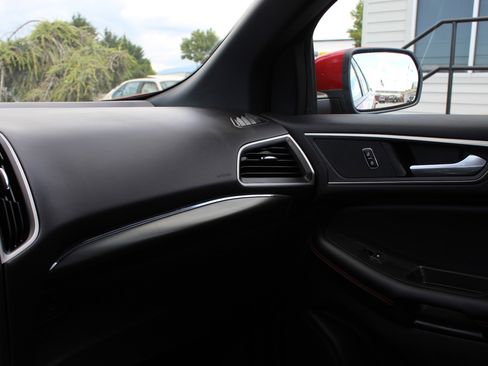 Used 2023 Ford Edge ST-Line image 39