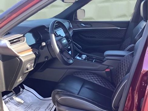 Certified 2023 Jeep Grand Cherokee Summit image 12