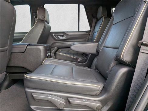 Used 2022 GMC Yukon SLT w/ SLT Premium Package AWD/4WD image 21