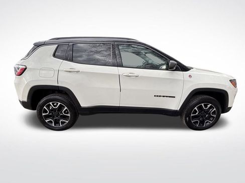 Used 2019 Jeep Compass Trailhawk image 8