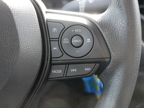 Used 2024 Toyota Corolla LE image 30