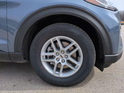New 2026 Ford Explorer Active w/ Active Comfort Package image 12