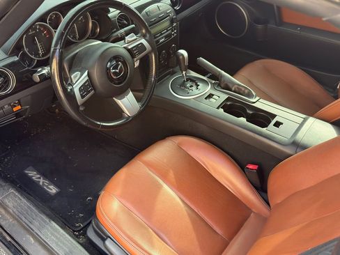 Used 2008 MAZDA MX-5 Miata Grand Touring w/ Premium Pkg RWD image 11