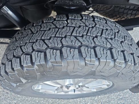 Used 2013 Ford F150 FX4 w/ Mid Equipment Group image 4