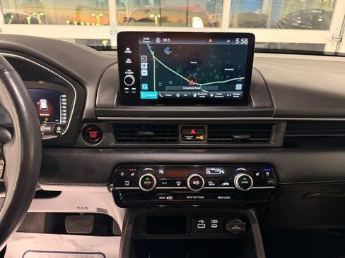 Used 2024 Honda Pilot Elite image 13