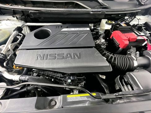 Used 2023 Nissan Rogue SV AWD/4WD image 9