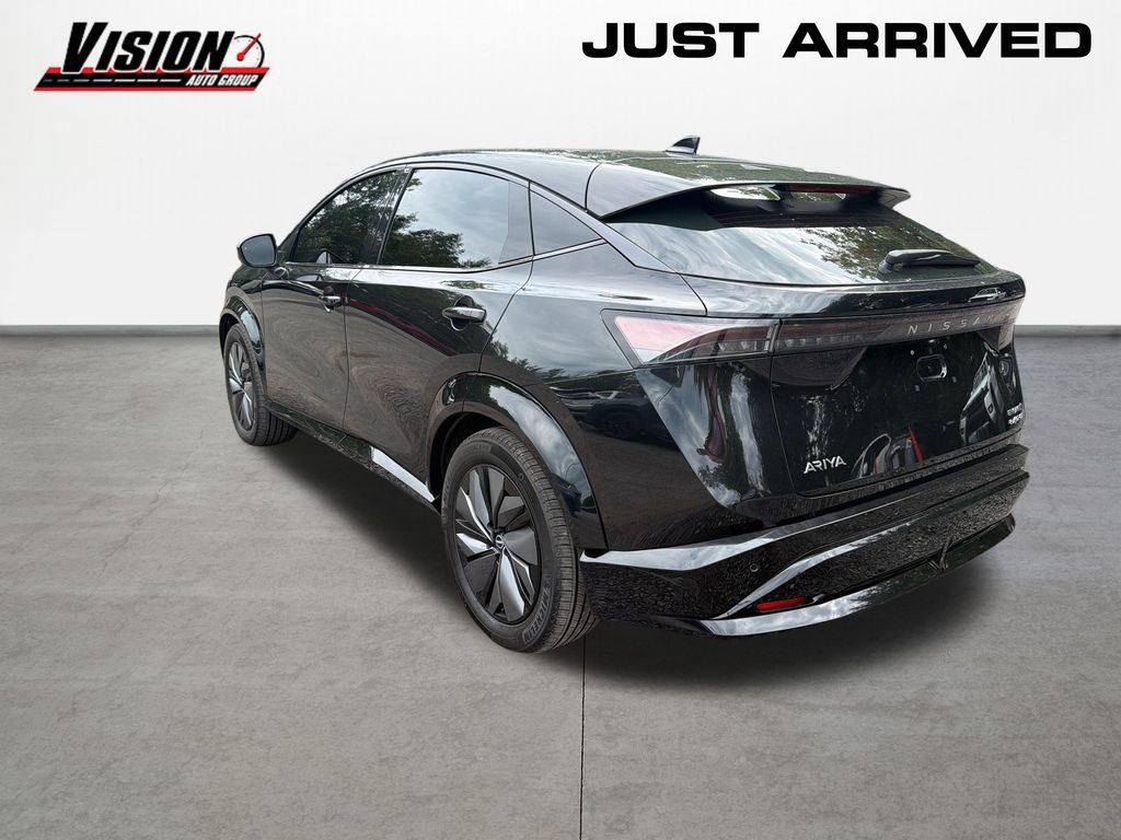 Used 2024 Nissan Ariya AWD image 7
