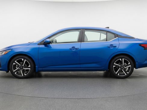 Used 2025 Nissan Sentra SV image 5