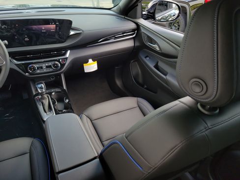 New 2026 Buick Envista Sport Touring w/ Convenience I Package FWD image 16