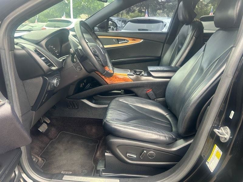 Used 2016 Lincoln MKX Select w/ Select Plus Package FWD image 6