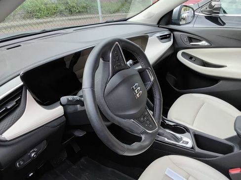 Used 2024 Buick Encore GX Sport Touring w/ Comfort Package FWD image 7