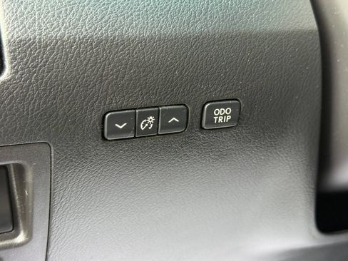 Used 2010 Lexus RX 450h AWD image 17