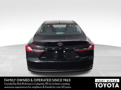Used 2025 Toyota Camry LE image 8