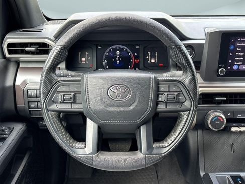 Used 2024 Toyota Tacoma SR5 AWD/4WD image 15