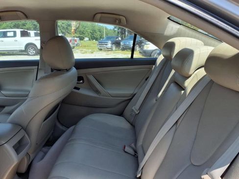 Used 2009 Toyota Camry LE image 7