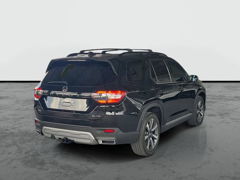 Used 2025 Honda Pilot Elite image 2