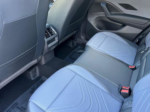 New 2026 Volkswagen Tiguan SE R-Line image 11