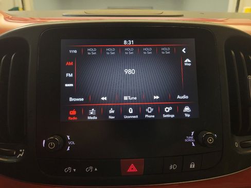 Used 2019 FIAT 500L Trekking w/ Popular Equipment Group FWD image 25