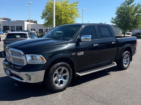 Used 2017 RAM 1500 Laramie w/ Convenience Group AWD/4WD image 9